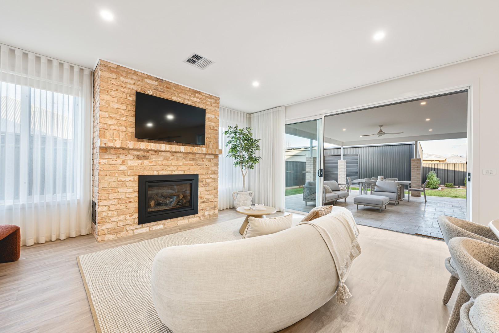 576 Walnut Avenue, Mildura, VIC 3500, Mildura - Thumbnail 4