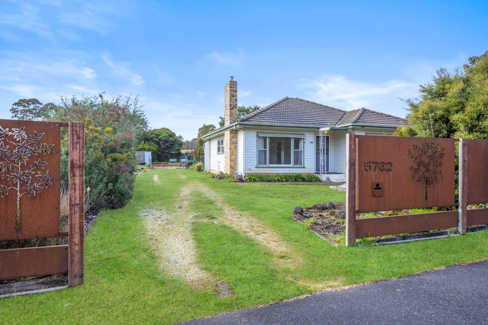 5762 Calder Highway, Kangaroo Flat, VIC 3555, Kangaroo Flat - Thumbnail 2