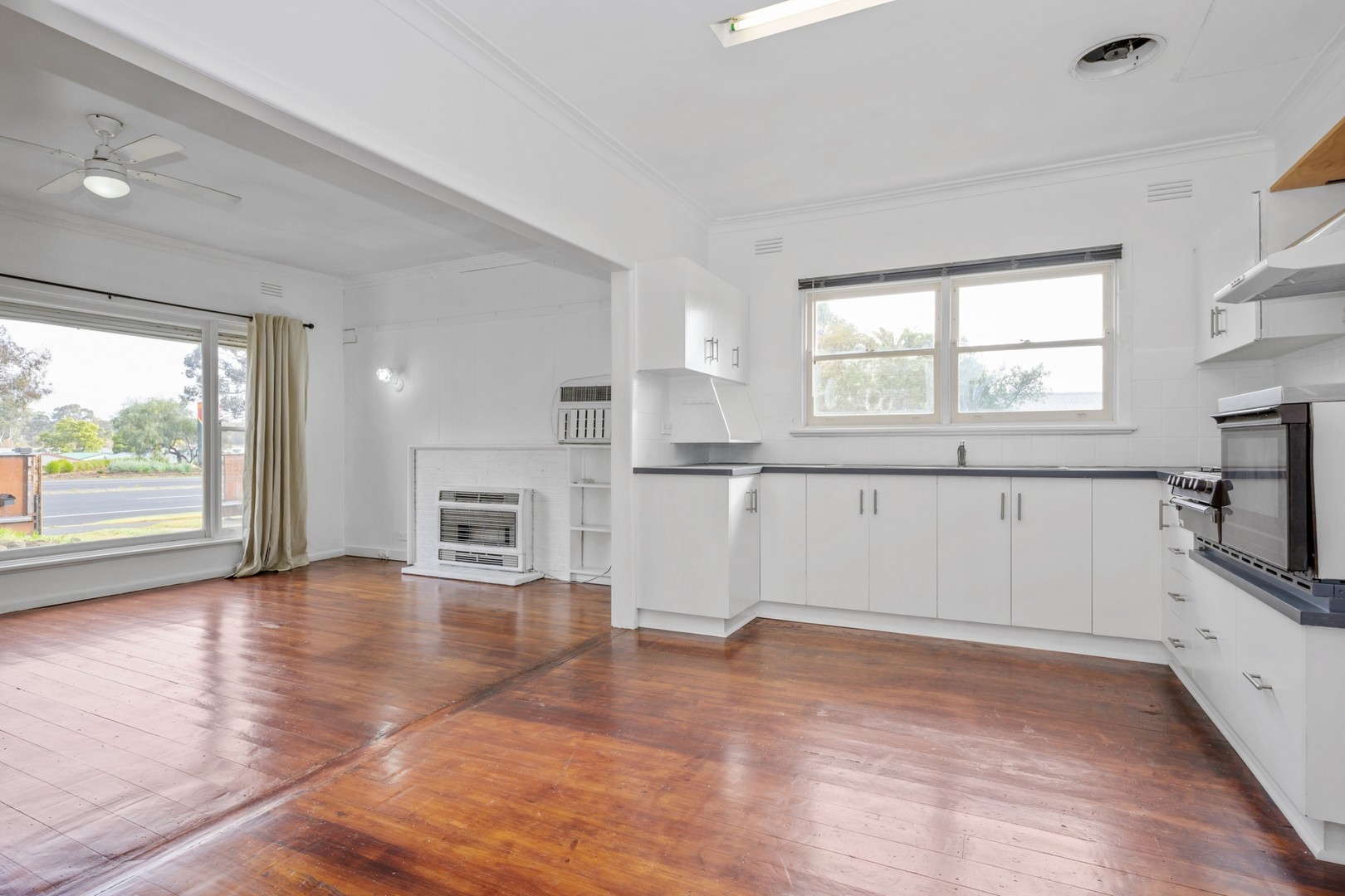 5762 Calder Highway, Kangaroo Flat, VIC 3555, Kangaroo Flat - Thumbnail 5