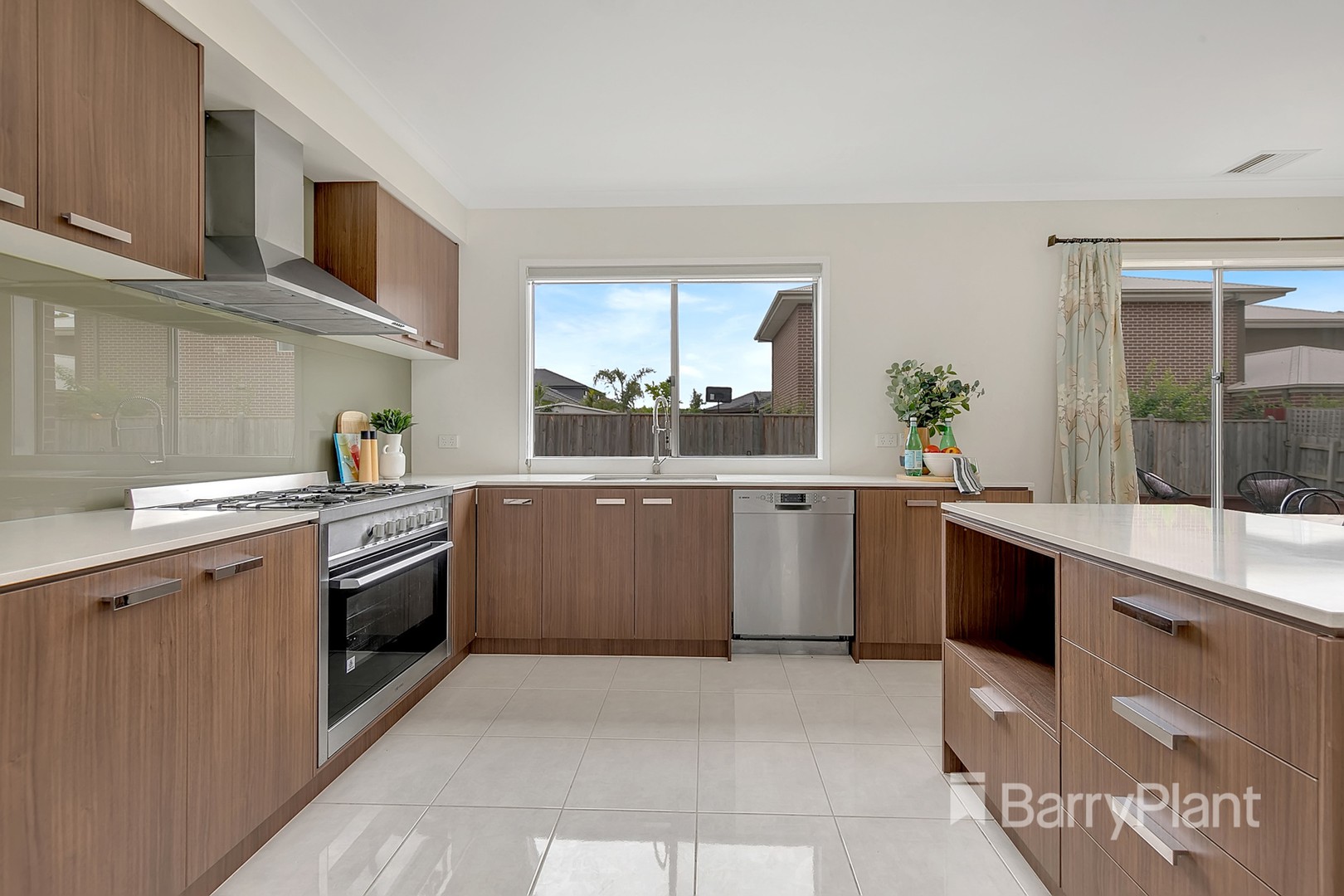 58 Applegum Drive, South Morang, VIC 3752, South Morang - Thumbnail 4