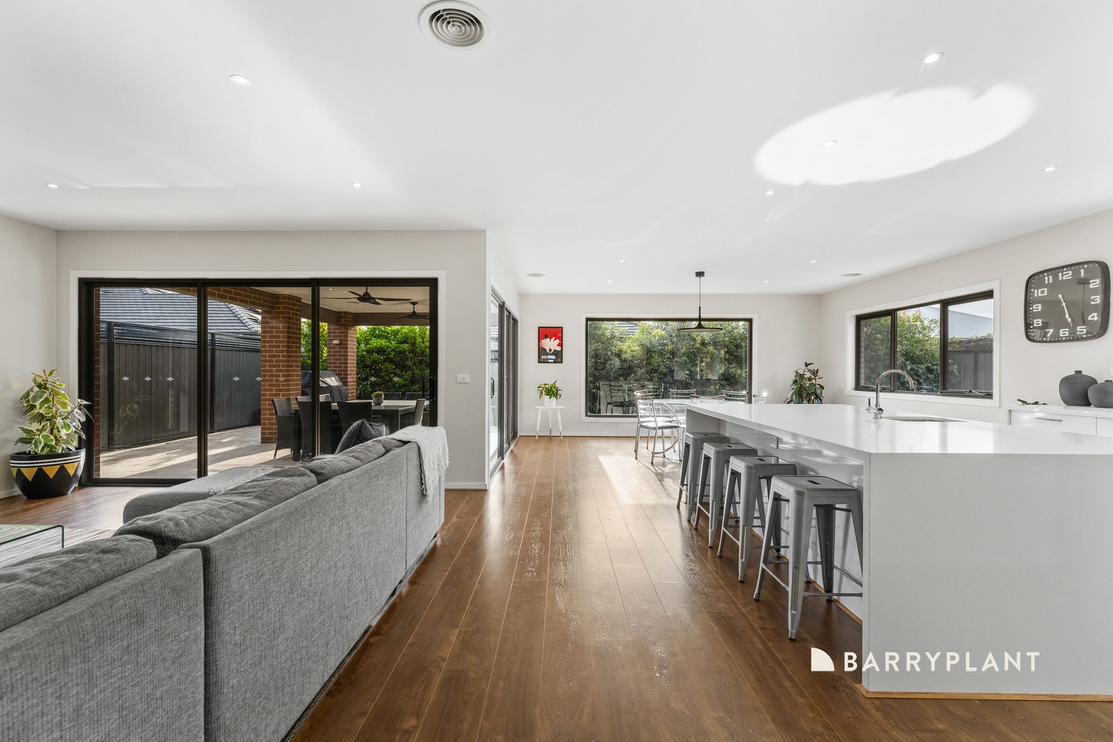 58 Calibre Circuit, Clyde North, VIC 3978, Clyde North - Thumbnail 4