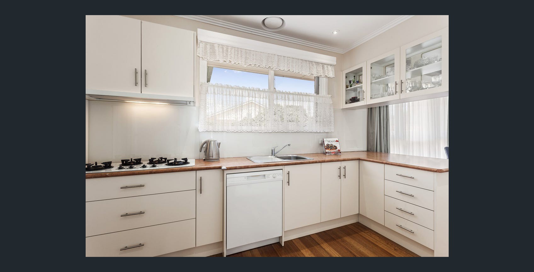 58 Davis Street, Burwood East, VIC 3151, Burwood East - Thumbnail 3