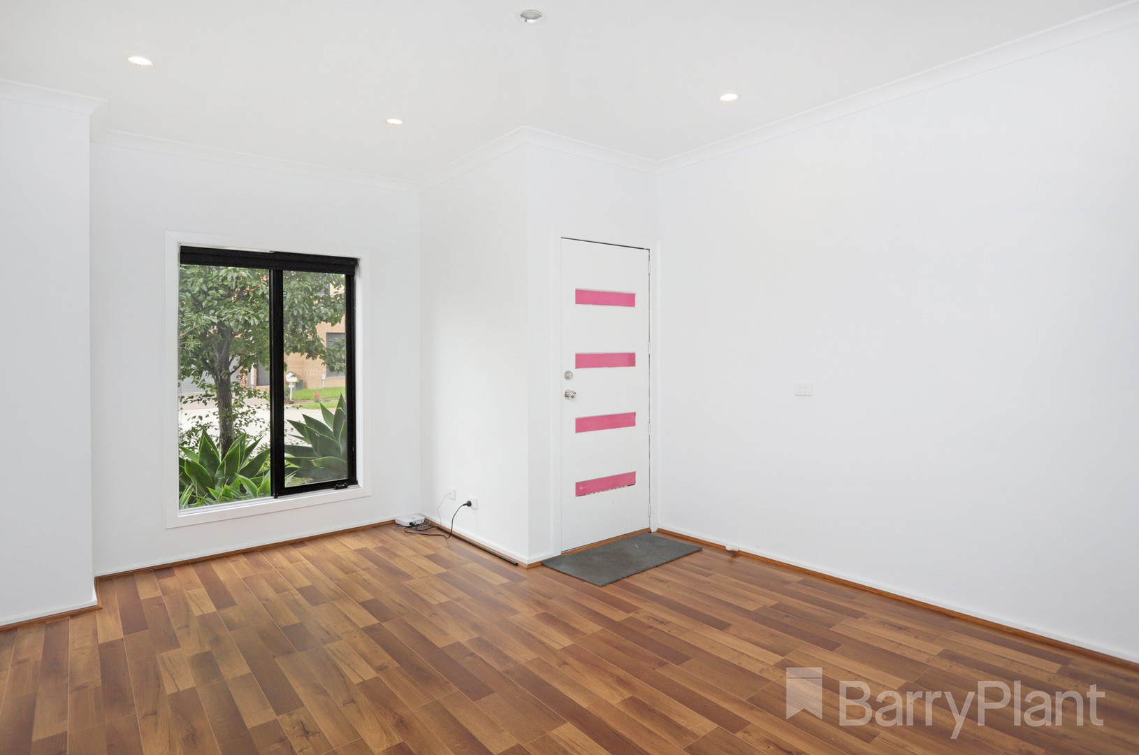 58 Lawn  Crescent, Braybrook, VIC 3019, Braybrook - Thumbnail 2