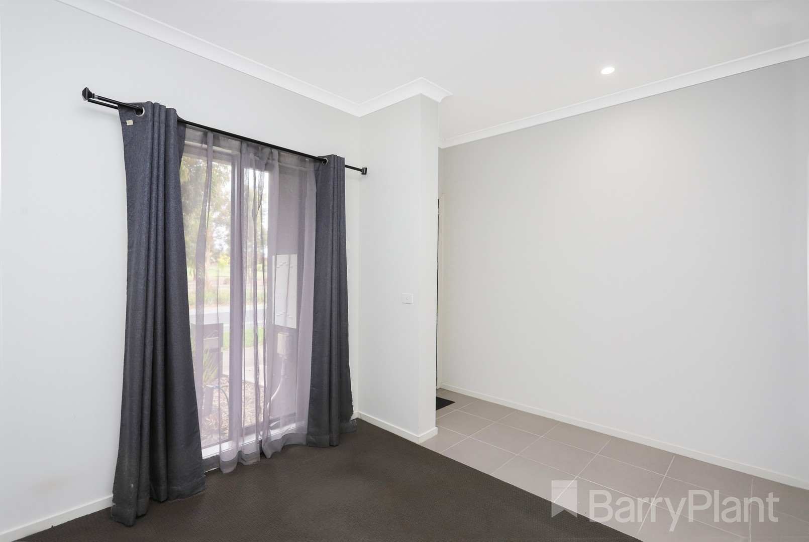 58 Little Windrock Lane, Craigieburn, VIC 3064, Craigieburn - Thumbnail 2