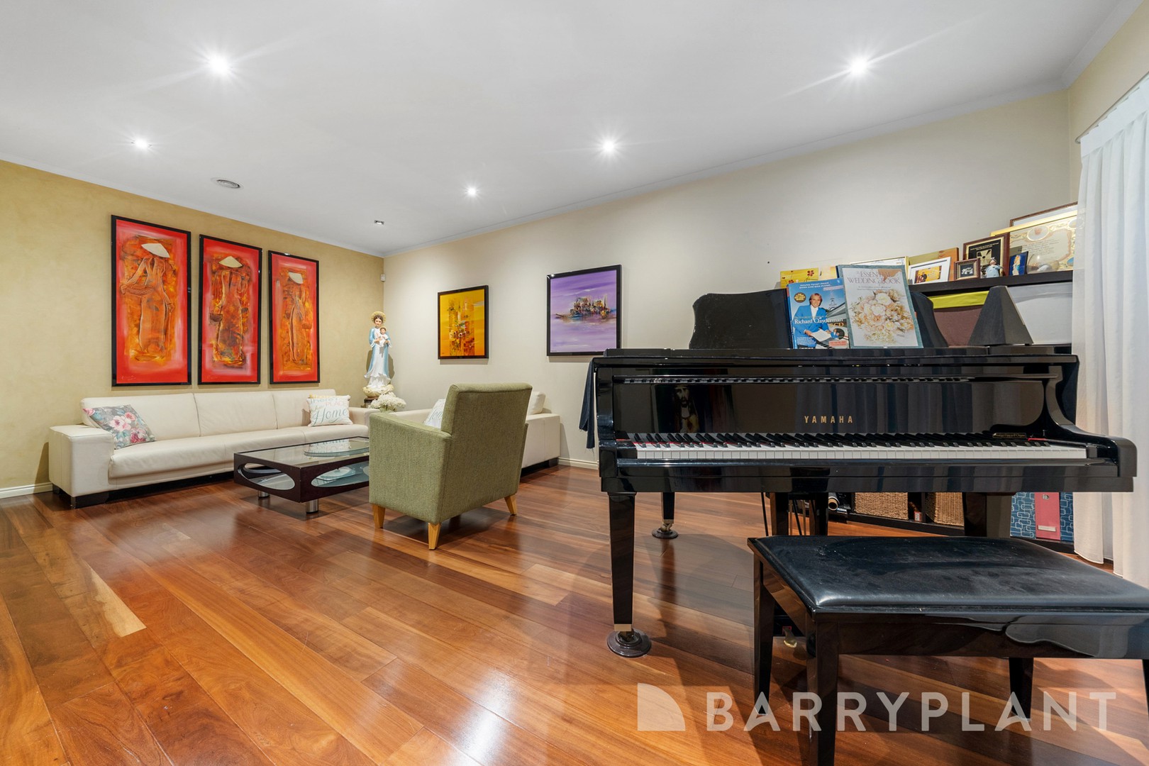 58 Main Drive, Bundoora, VIC 3083 - Thumbnail 2 - 18/06/2025