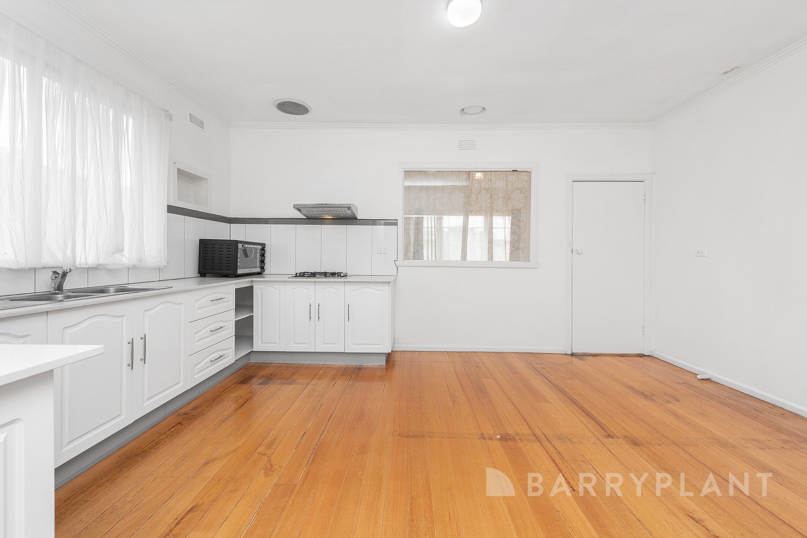 58 Mcintyre Road, Sunshine North, VIC 3020, Sunshine North - Thumbnail 2
