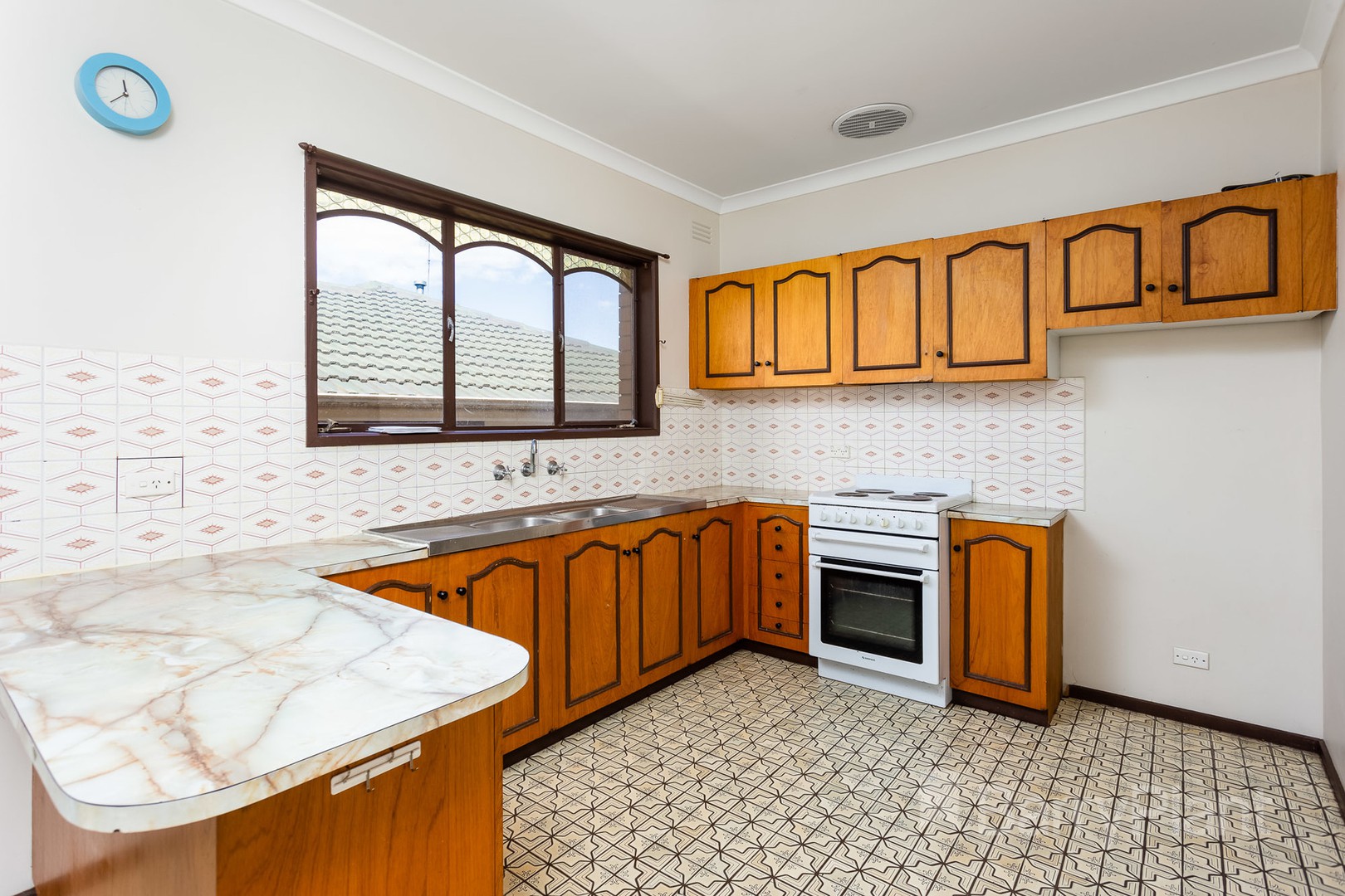 58 Rosebery Street, Altona Meadows, VIC 3028 - Thumbnail 2 - 02/10/2021