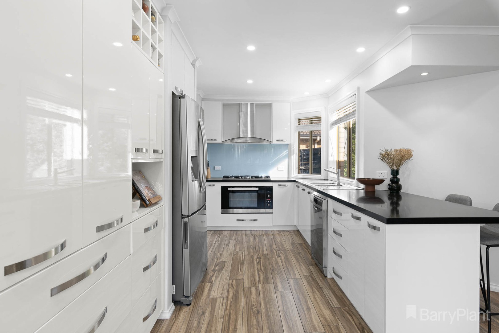 58 Sandalwood Drive, Narre Warren, VIC 3805, Narre Warren - Thumbnail 2