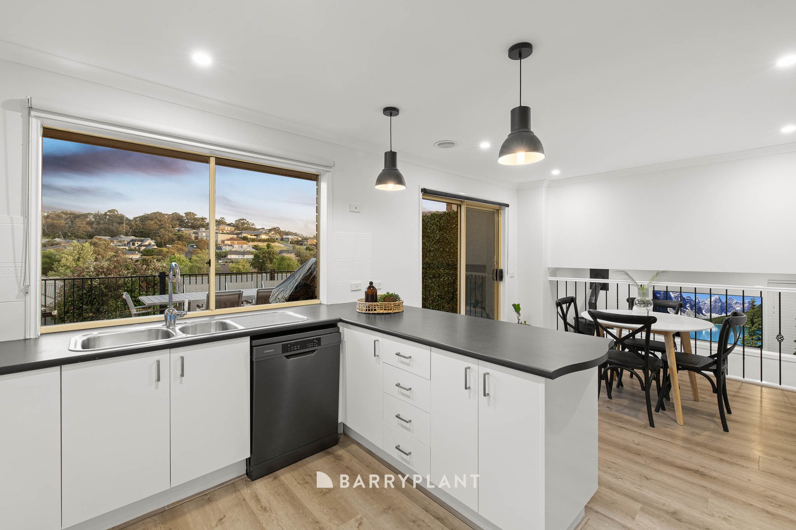 58 Scenic Drive, Beaconsfield, VIC 3807, Beaconsfield - Thumbnail 7