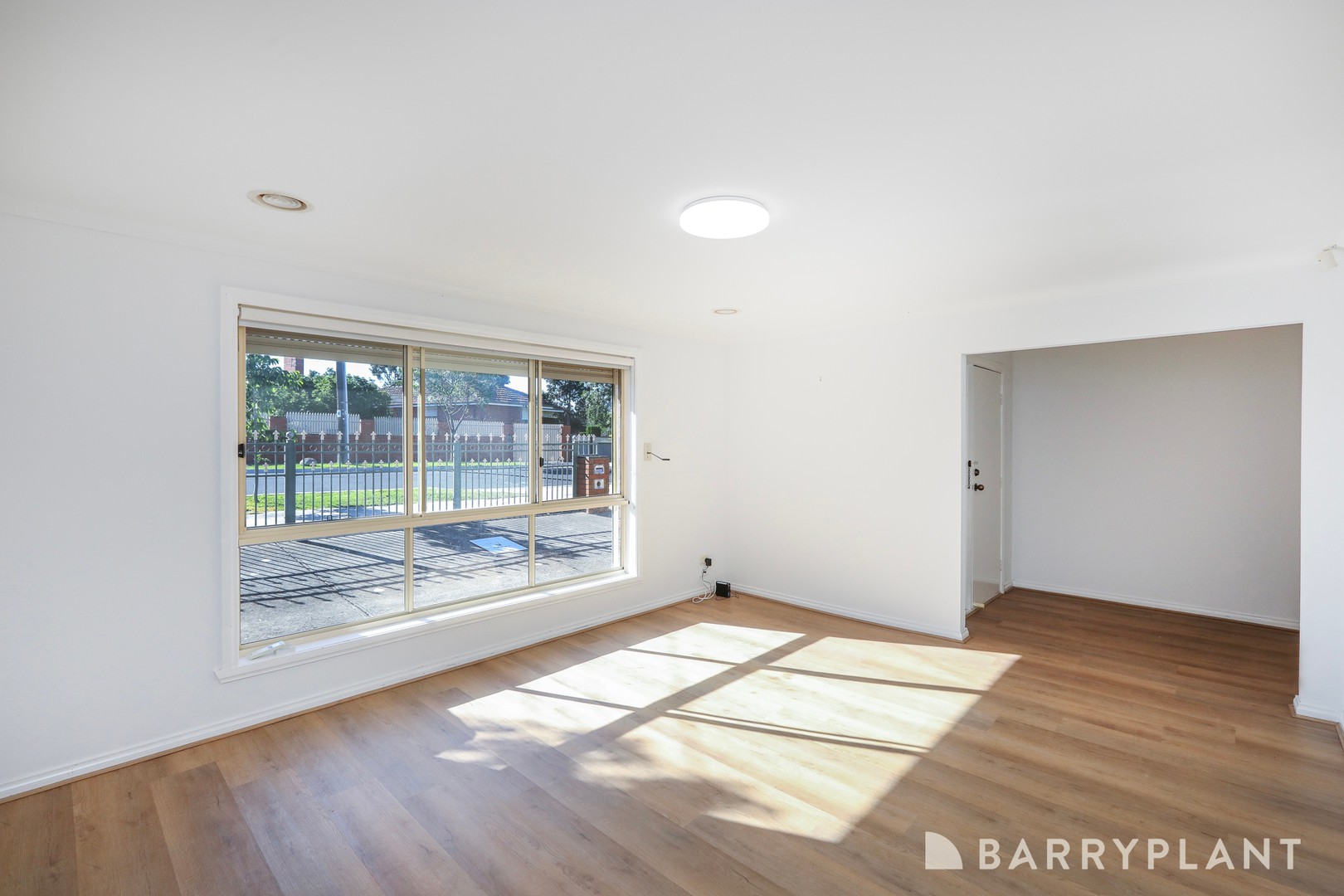 58 Shirley Street, St Albans, VIC 3021, St Albans - Thumbnail 3