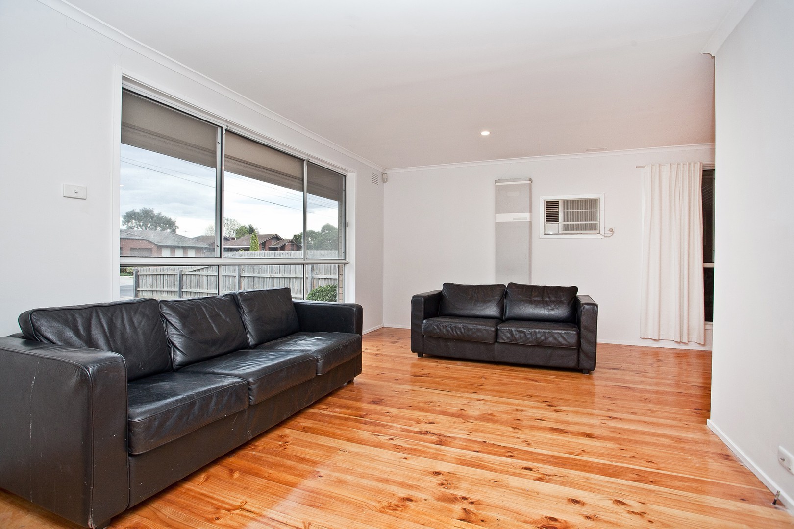 58 Tarella Drive, Keilor Downs, VIC 3038 - Thumbnail 2 - 20/08/2021