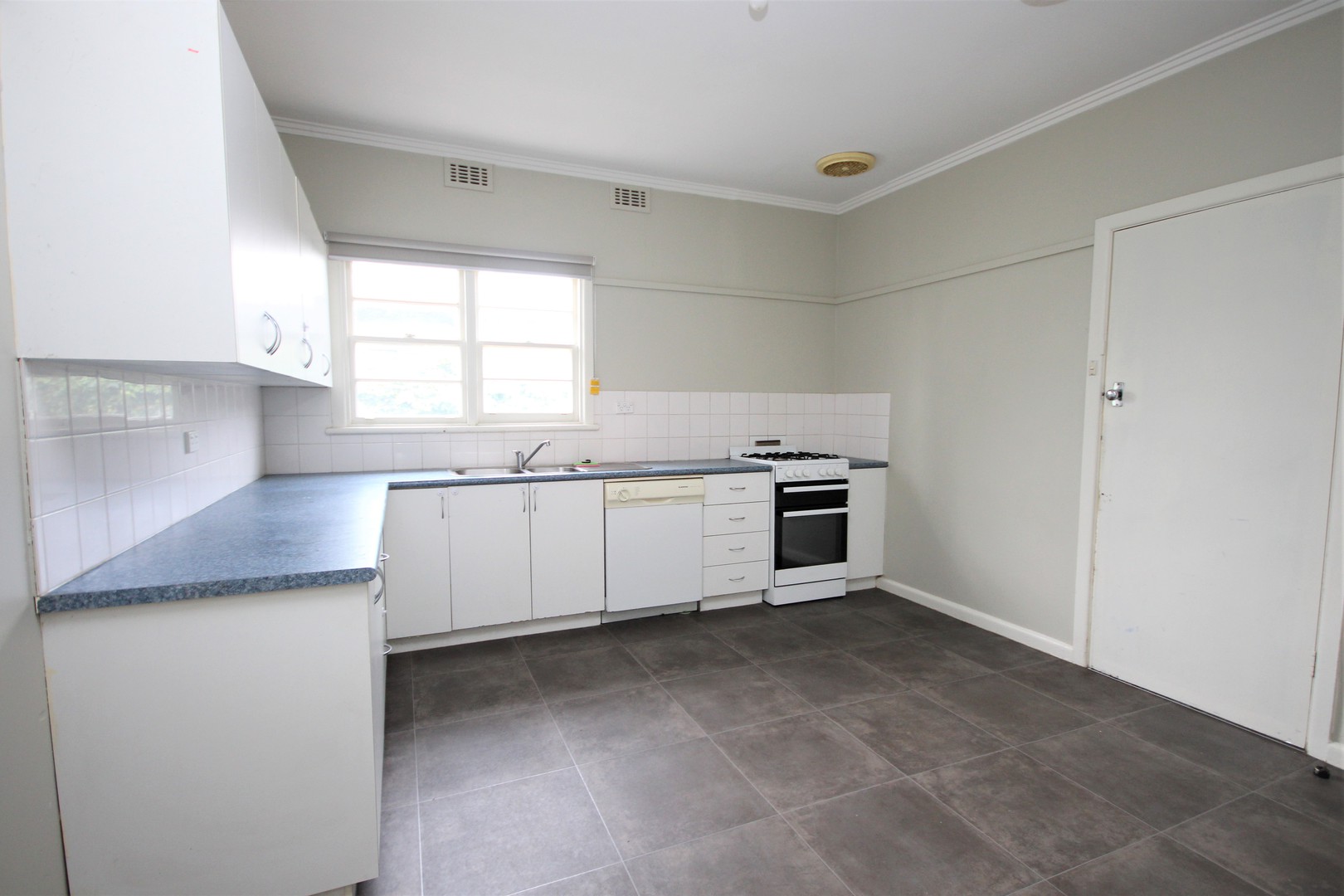 58 Wendover Avenue, Norlane, VIC 3214, Norlane - Thumbnail 3