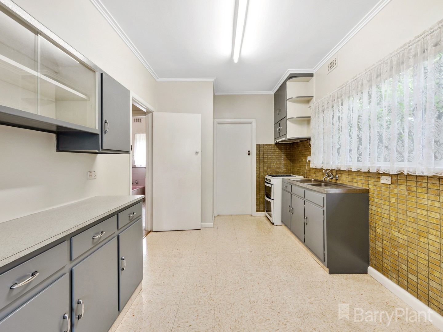 584 Middleborough Road, Blackburn North, VIC 3130, Blackburn North - Thumbnail 2