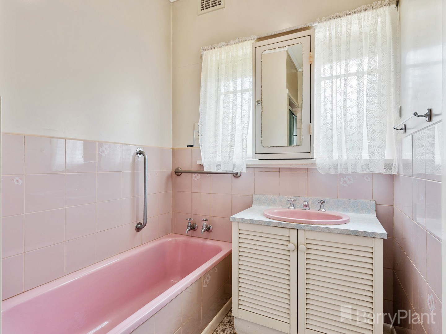 584 Middleborough Road, Blackburn North, VIC 3130, Blackburn North - Thumbnail 7