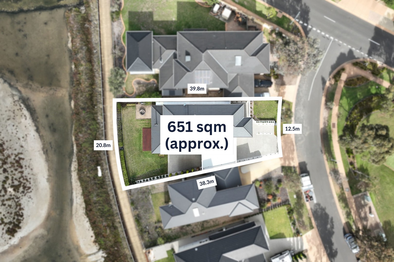 59 Coastal Promenade, Sanctuary Lakes, VIC 3030 - Thumbnail 2 - 09/04/2025