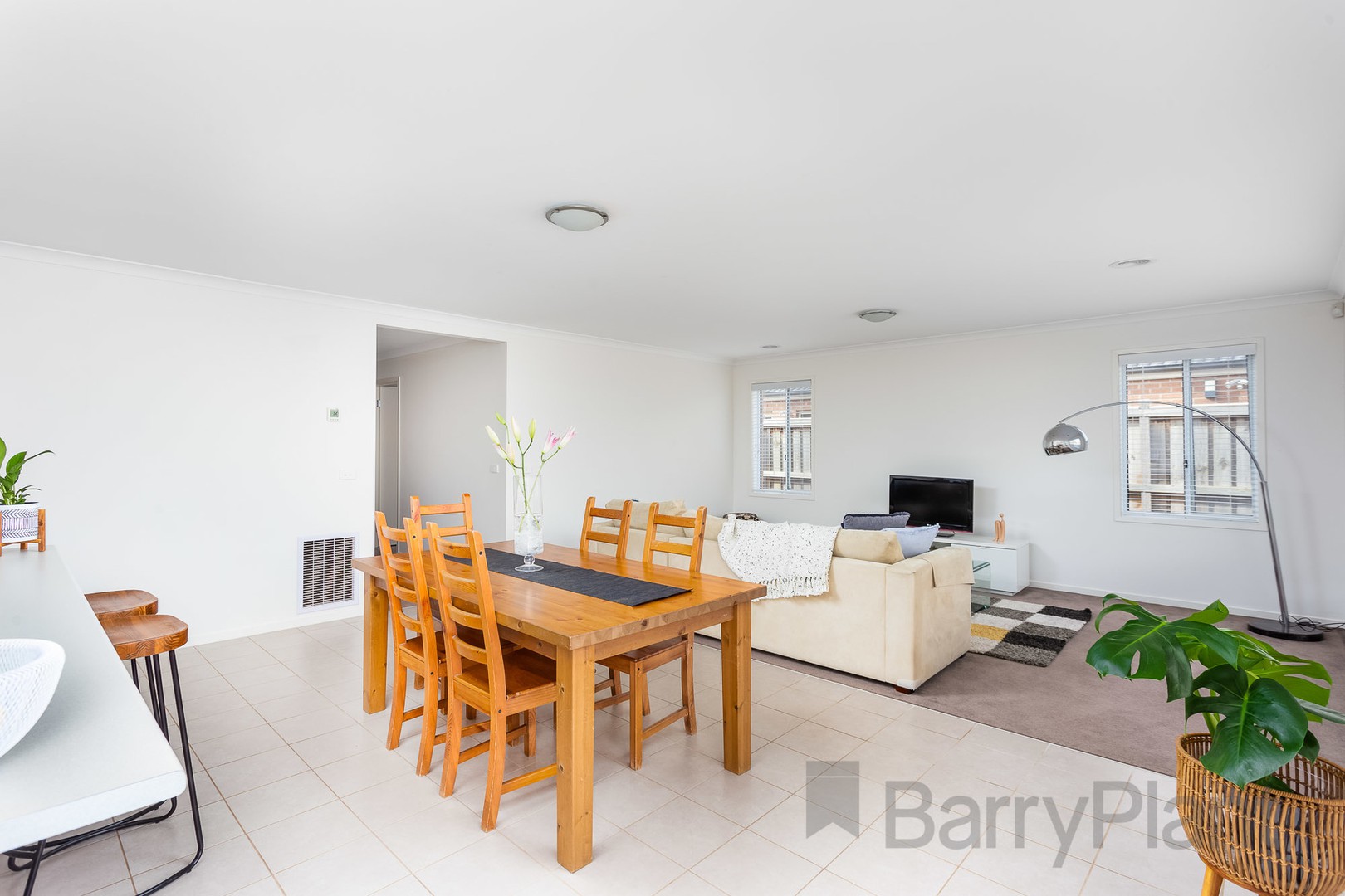 59 Grassbird Drive, Point Cook, VIC 3030, Point Cook - Thumbnail 5