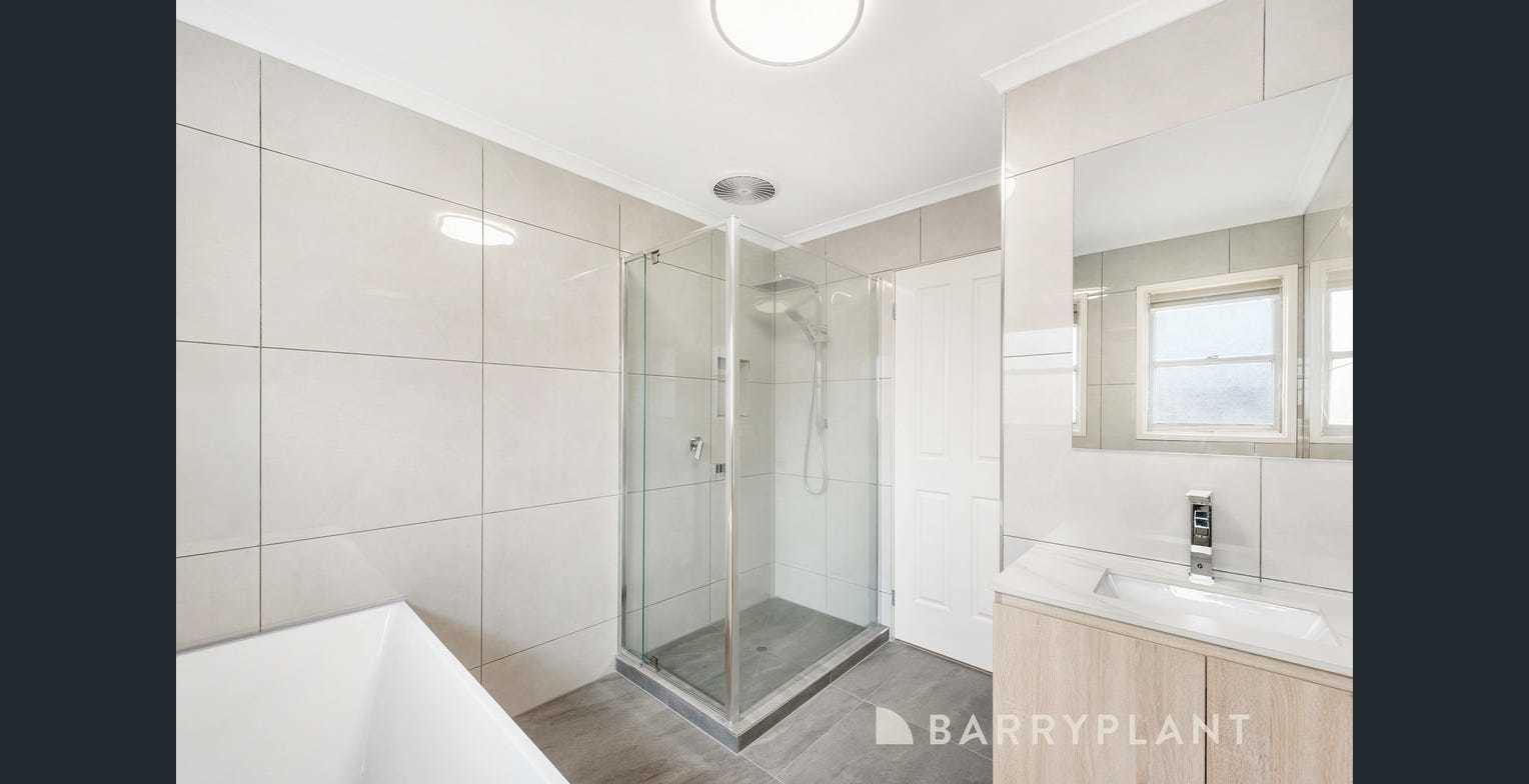 59 Loyola Road, Werribee, VIC 3030, Werribee - Thumbnail 7