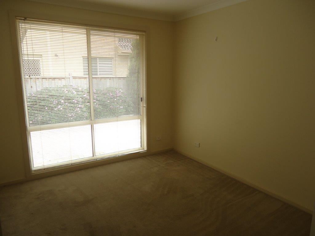 59 Middle Park Drive, Sanctuary Lakes, VIC 3030, Point Cook - Thumbnail 3
