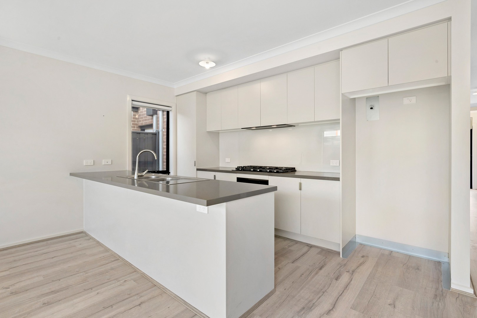 59 Picnic Avenue, Clyde North, VIC 3978, Clyde North - Thumbnail 4