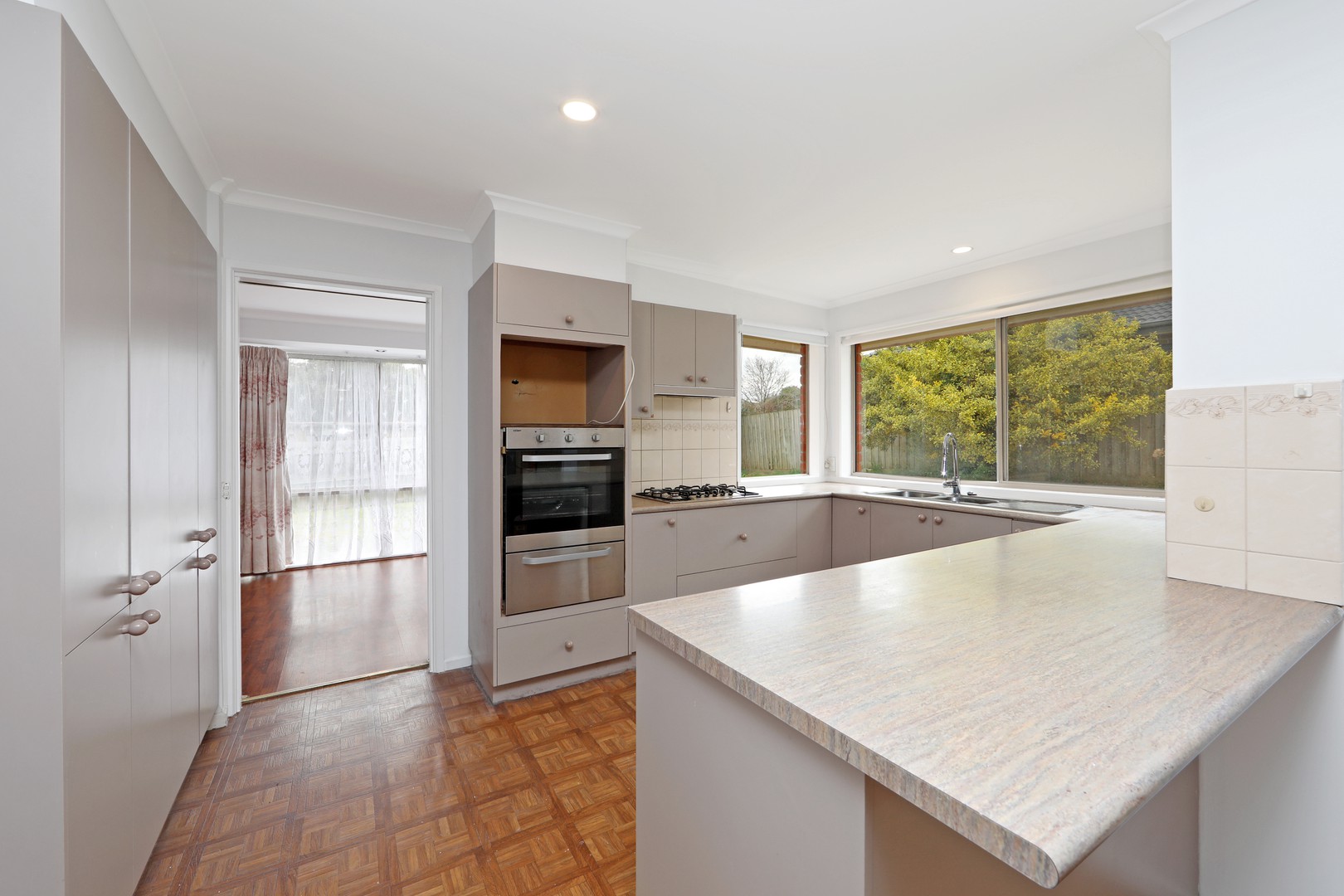 59 Taupo Crescent, Rowville, VIC 3178, Rowville - Thumbnail 4