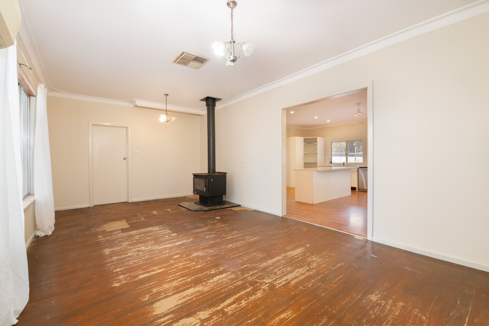 596-598 Sandilong Avenue, Irymple, VIC 3498 - Thumbnail 2 - 30/05/2025