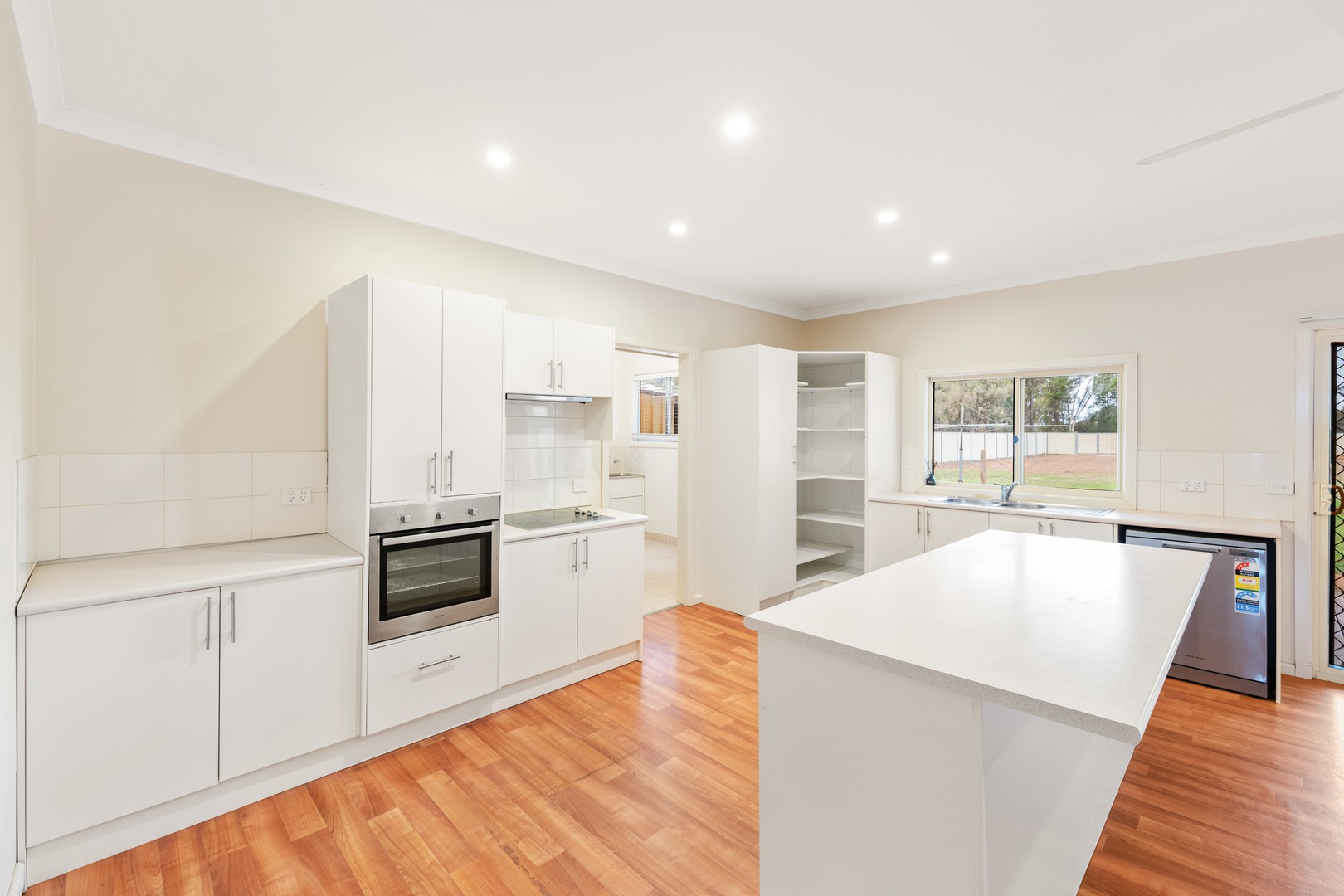 596-598 Sandilong Avenue, Irymple, VIC 3498, Irymple - Thumbnail 5