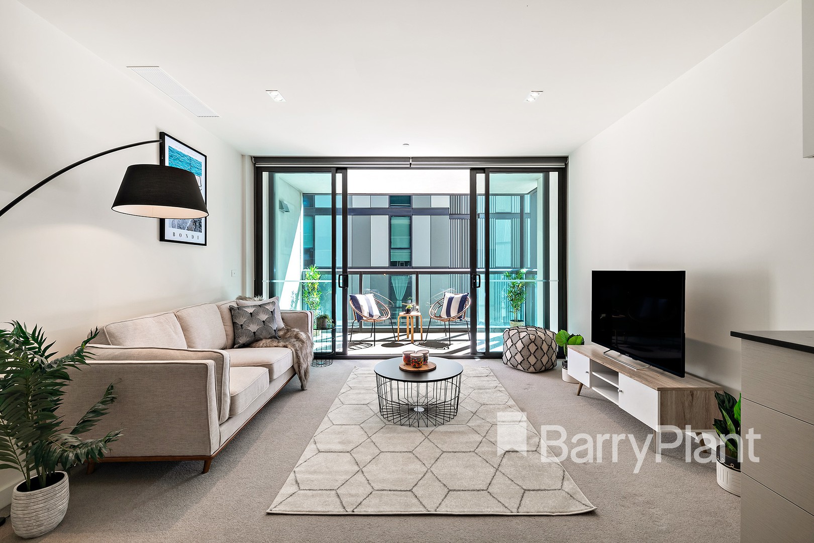 5A/8 Waterside Place, Docklands, VIC 3008, Docklands - Thumbnail 2