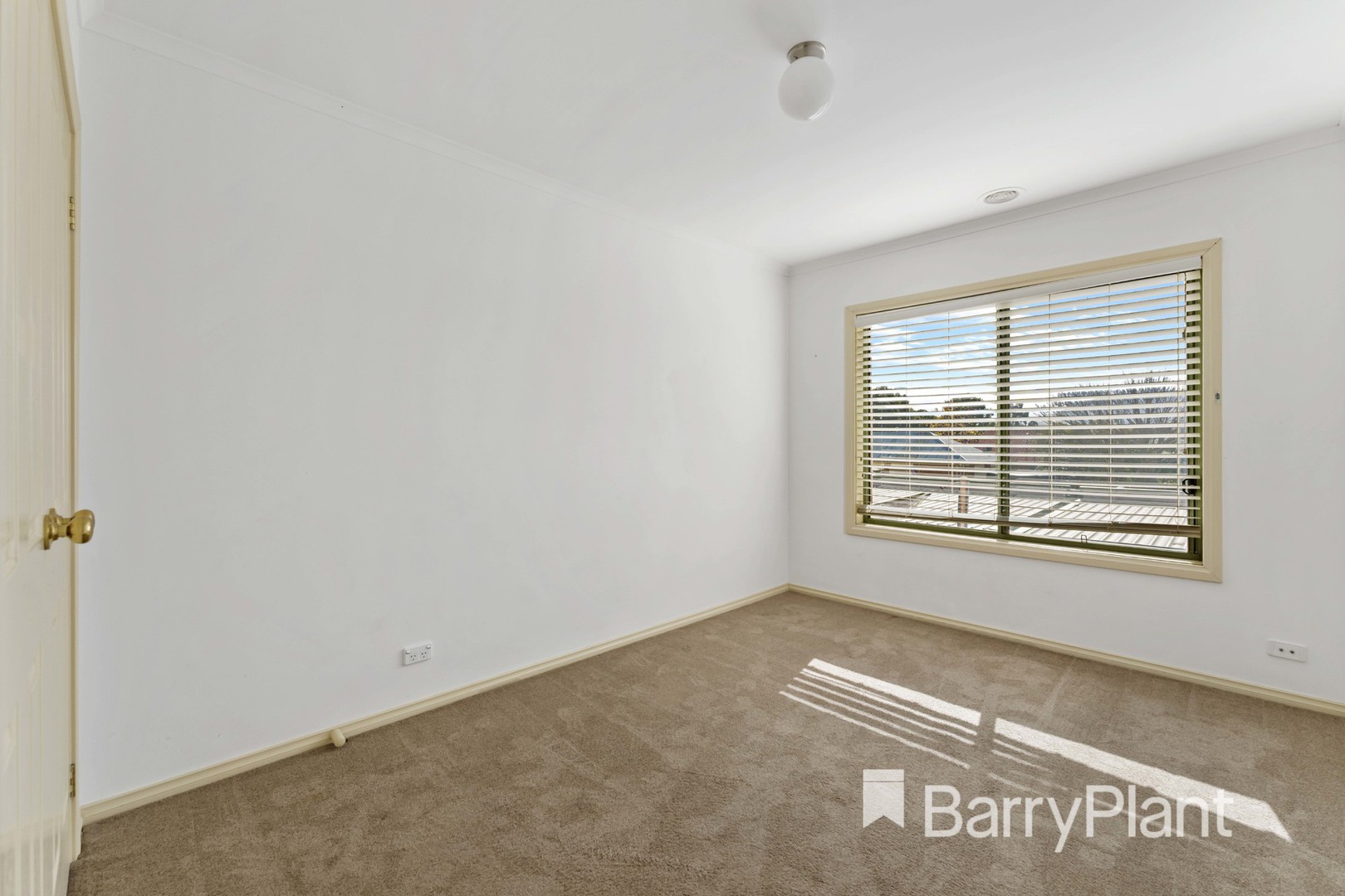 5a Carly Terrace, Werribee, VIC 3030, Werribee - Thumbnail 4