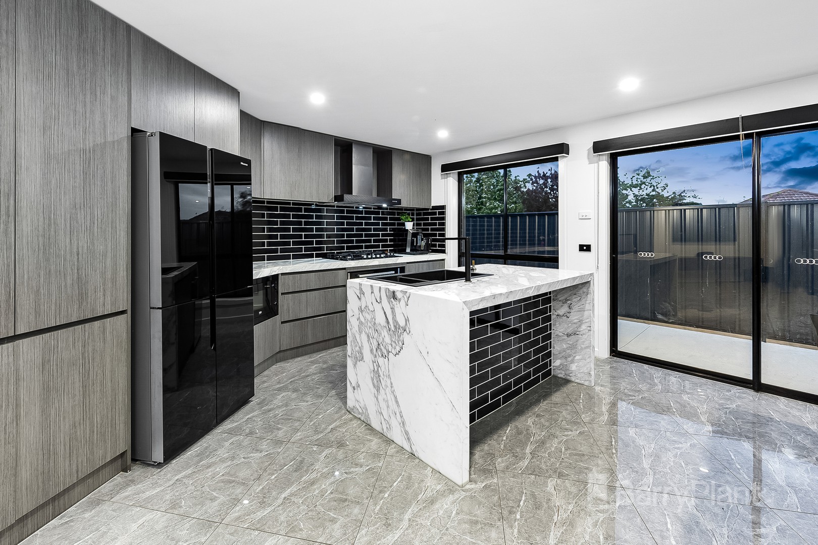 5A Halifax Close, St Albans, VIC 3021 - Thumbnail 2 - 06/10/2025