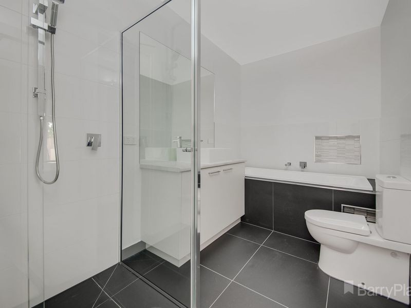 5B Henty Street, Pakenham, VIC 3810, Pakenham - Thumbnail 8