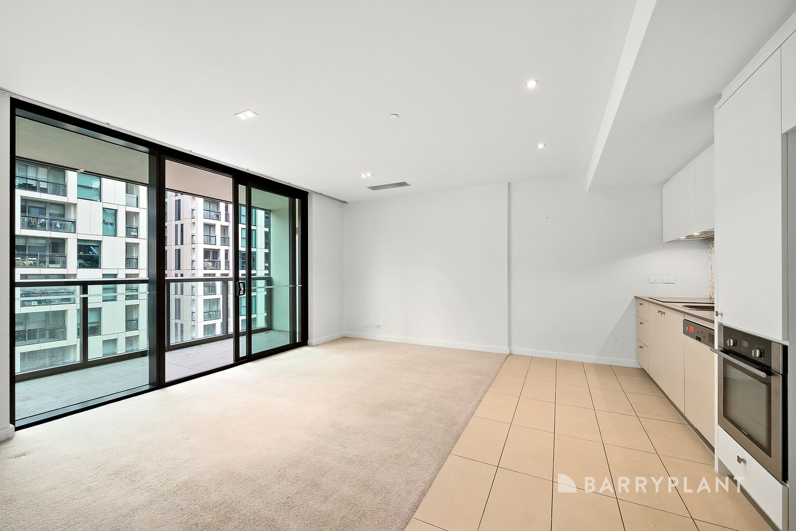 5D/8 Waterside Place, Docklands, VIC 3008, Docklands - Thumbnail 2