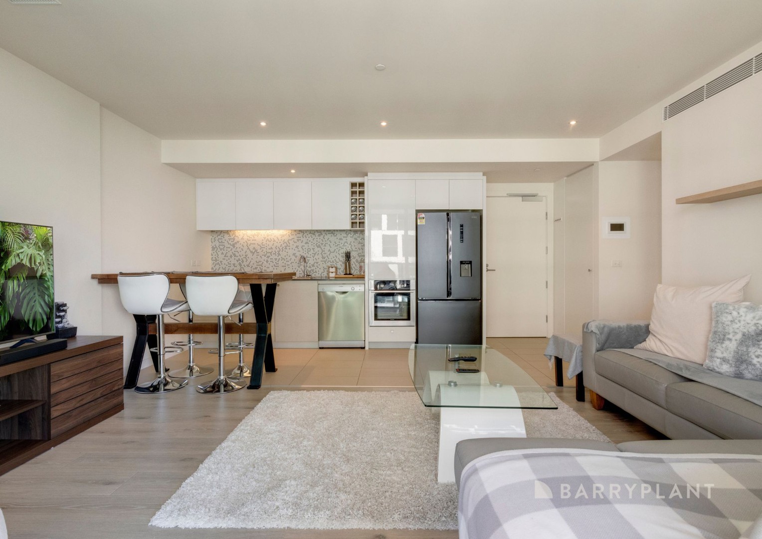 5F/8 Waterside Place, Docklands, VIC 3008, Docklands - Thumbnail 4