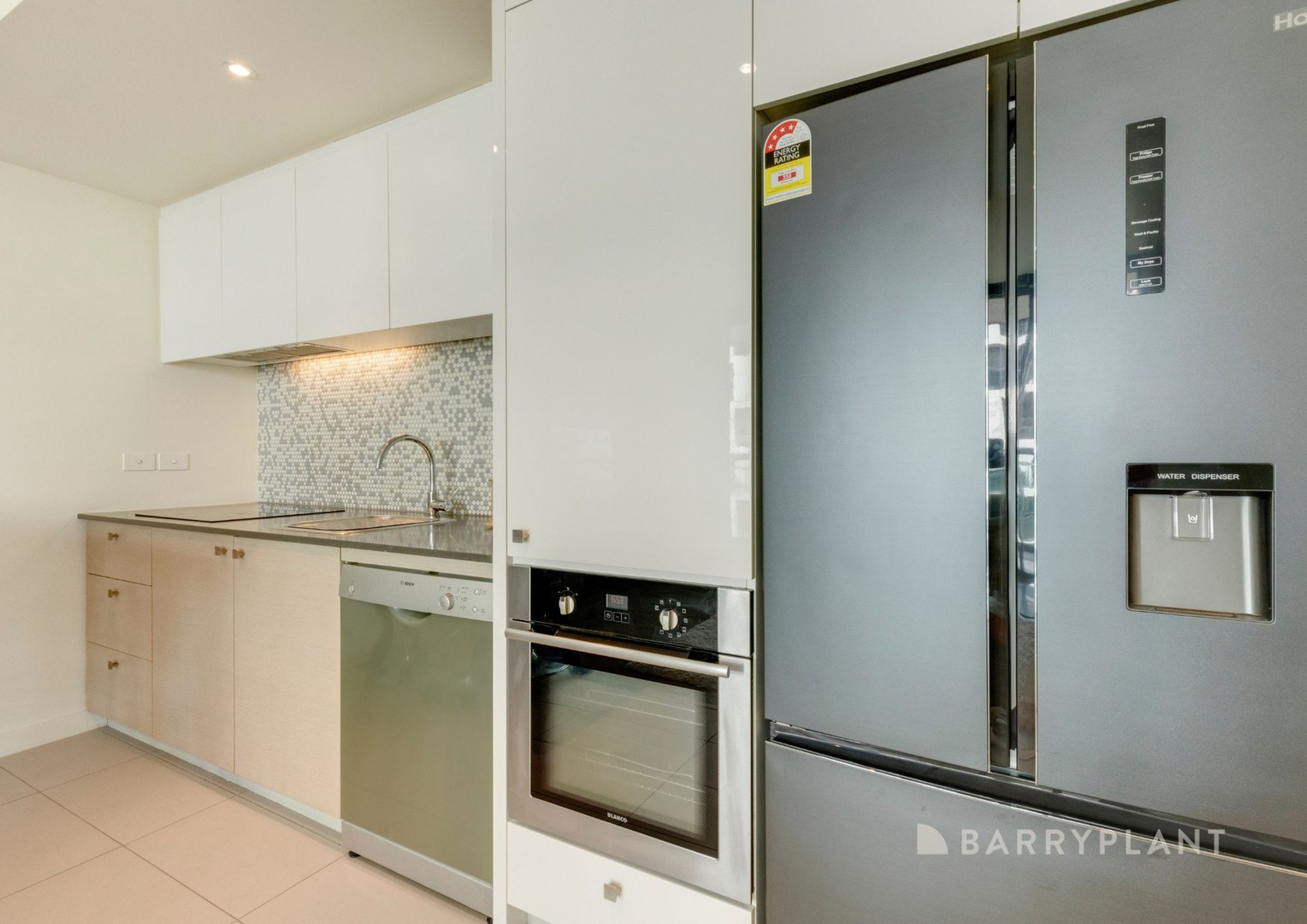 5F/8 Waterside Place, Docklands, VIC 3008, Docklands - Thumbnail 5
