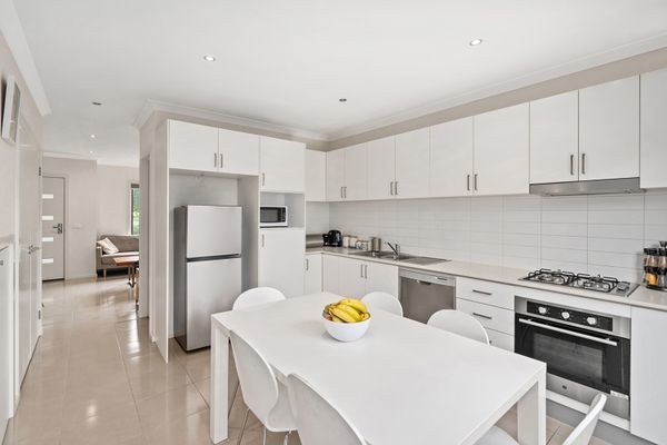 6/1 Hyde Park Avenue, Craigieburn, VIC 3064, Craigieburn - Thumbnail 2
