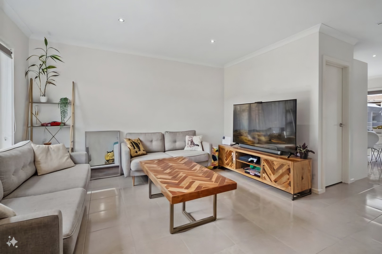 6/1 Hyde Park Avenue, Craigieburn, VIC 3064, Craigieburn - Thumbnail 4