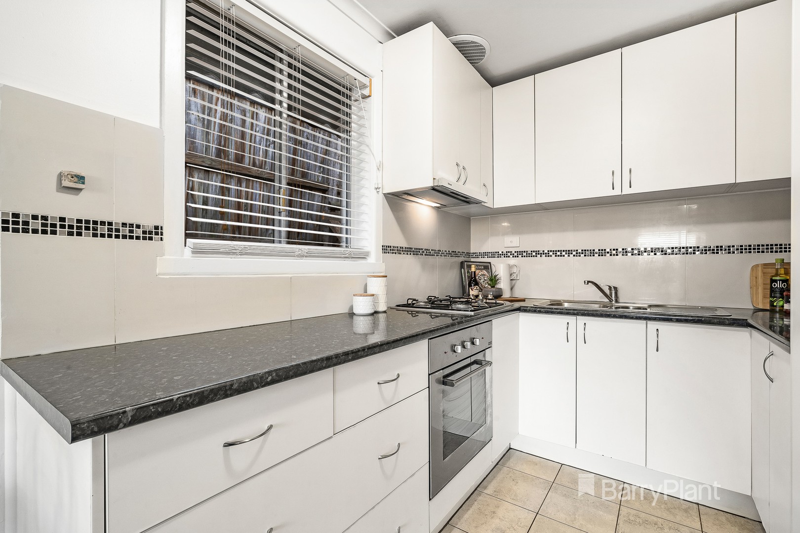 6/10-12 Separation Street, Fairfield, VIC 3078 - Thumbnail 2 - 16/11/2021