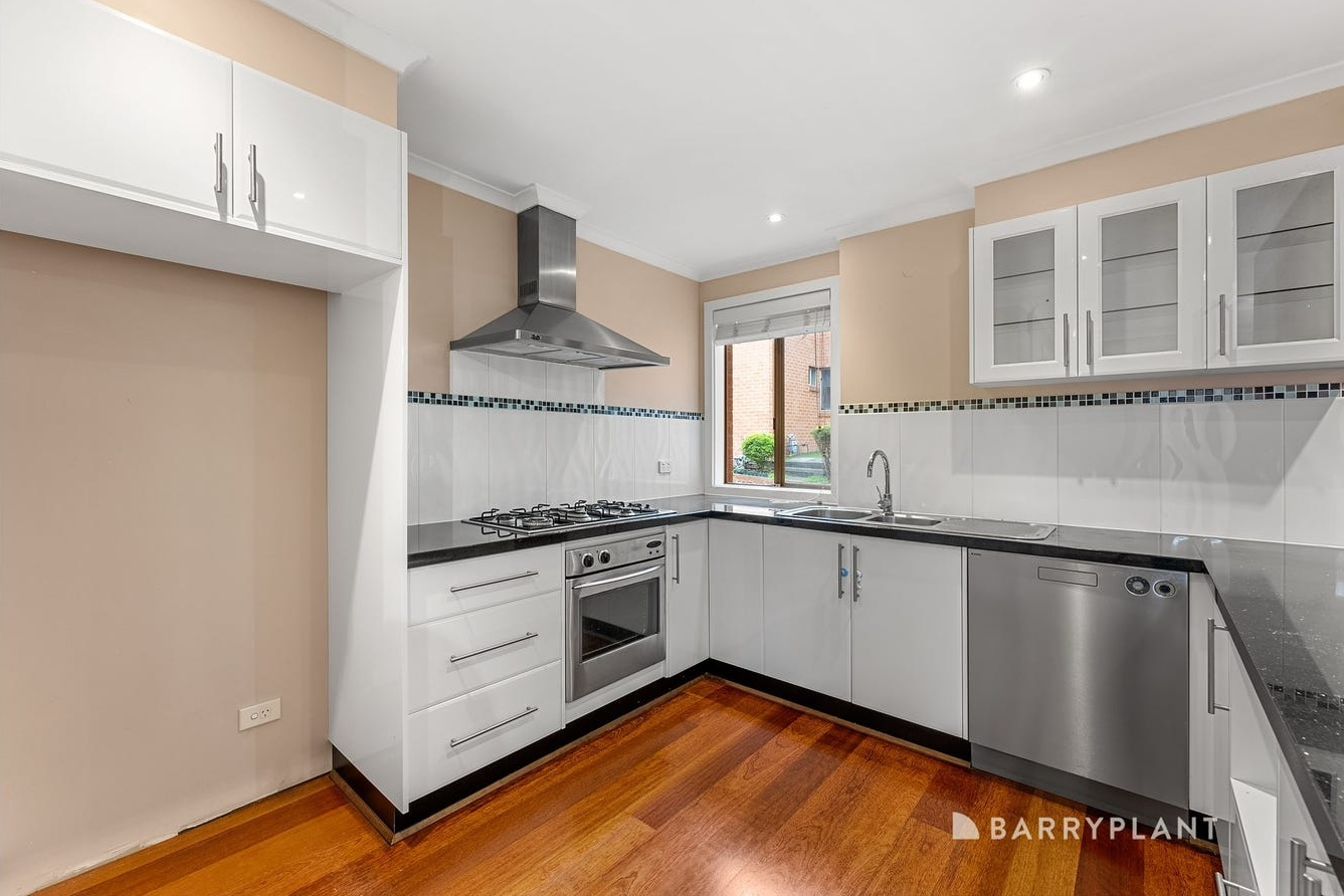 6/11 Station Street, Blackburn, VIC 3130 - Thumbnail 2 - 05/03/2026