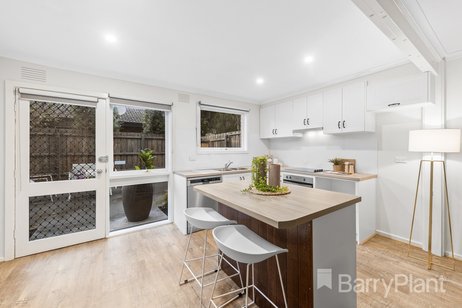 6/12 Parkview AvenueGreensborough, VIC 3088, Greensborough - Thumbnail 5