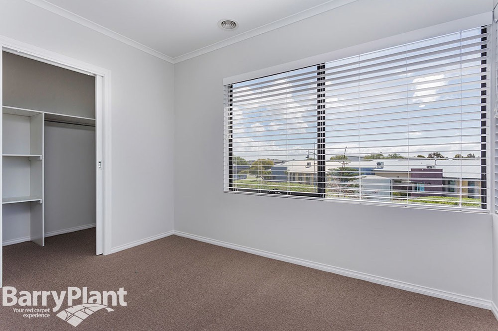 6/16 La Rochelle Boulevard, Point Cook, VIC 3030, Point Cook - Thumbnail 3