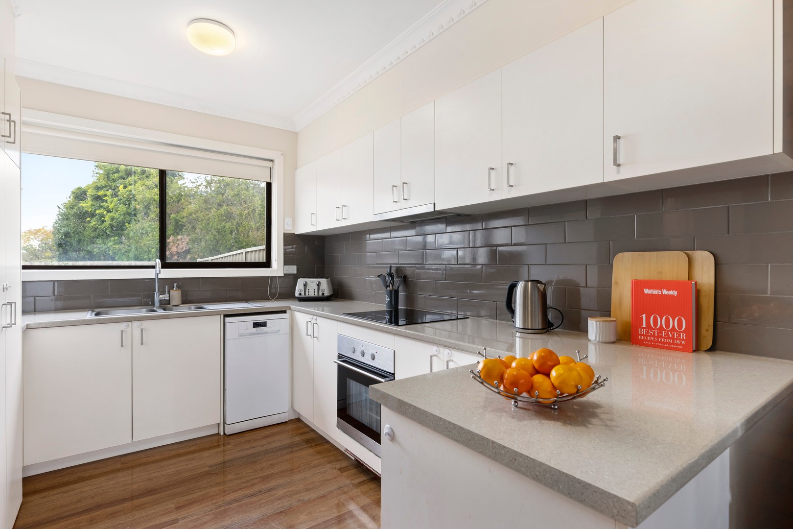 6/2-4 Carmyle Court, Avondale Heights, VIC 3034 - Thumbnail 2 - 03/07/2025