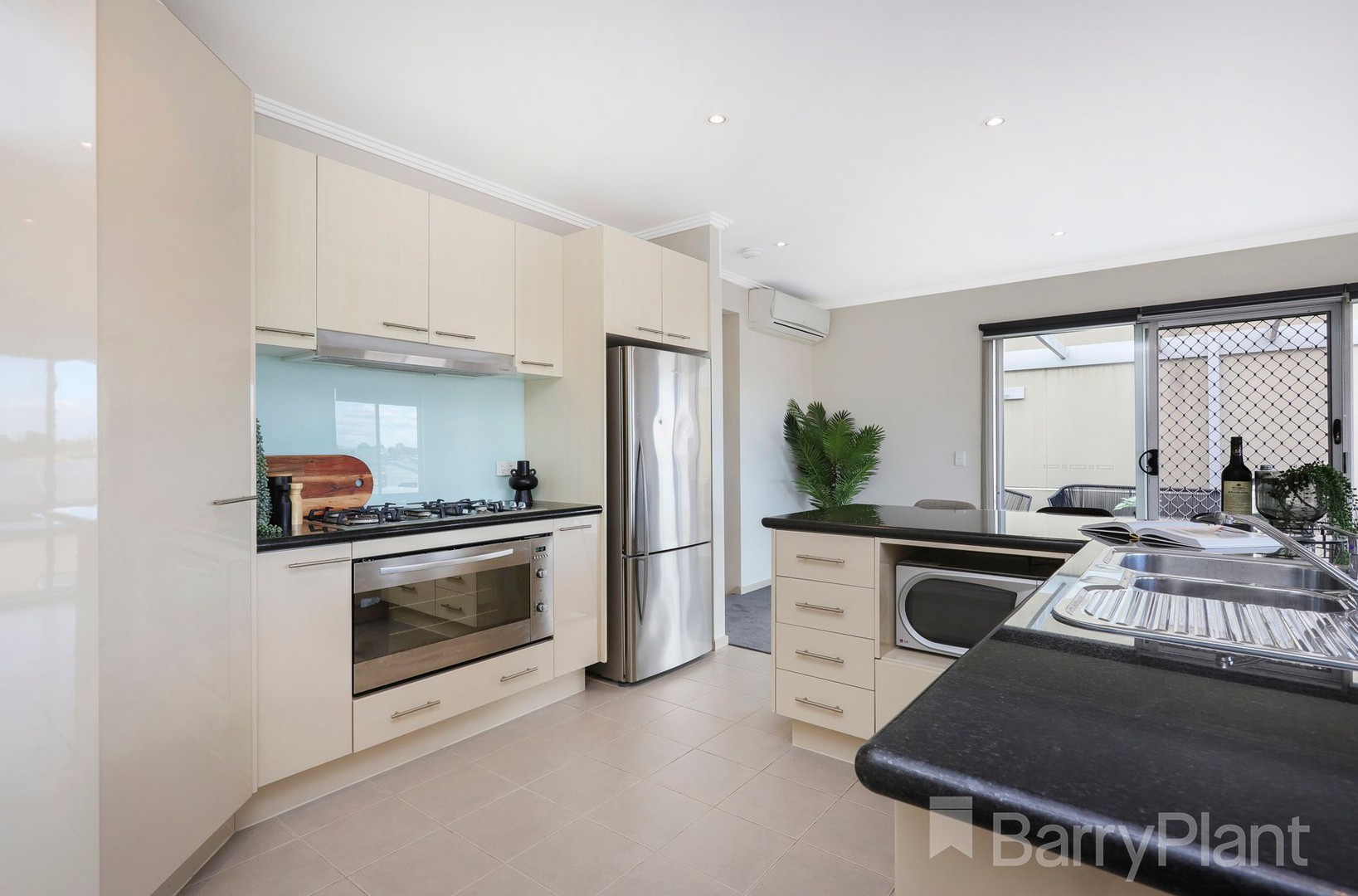 6/2 Lanark Way, Gowanbrae, VIC 3043, Gowanbrae - Thumbnail 8