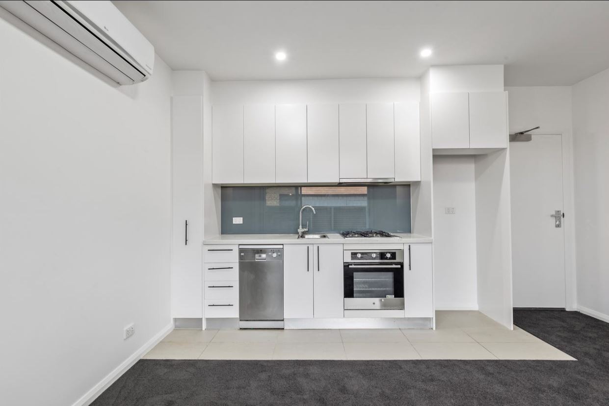 6/2 Middleborough Road, Burwood East, VIC 3151 - Thumbnail 2 - 07/03/2025