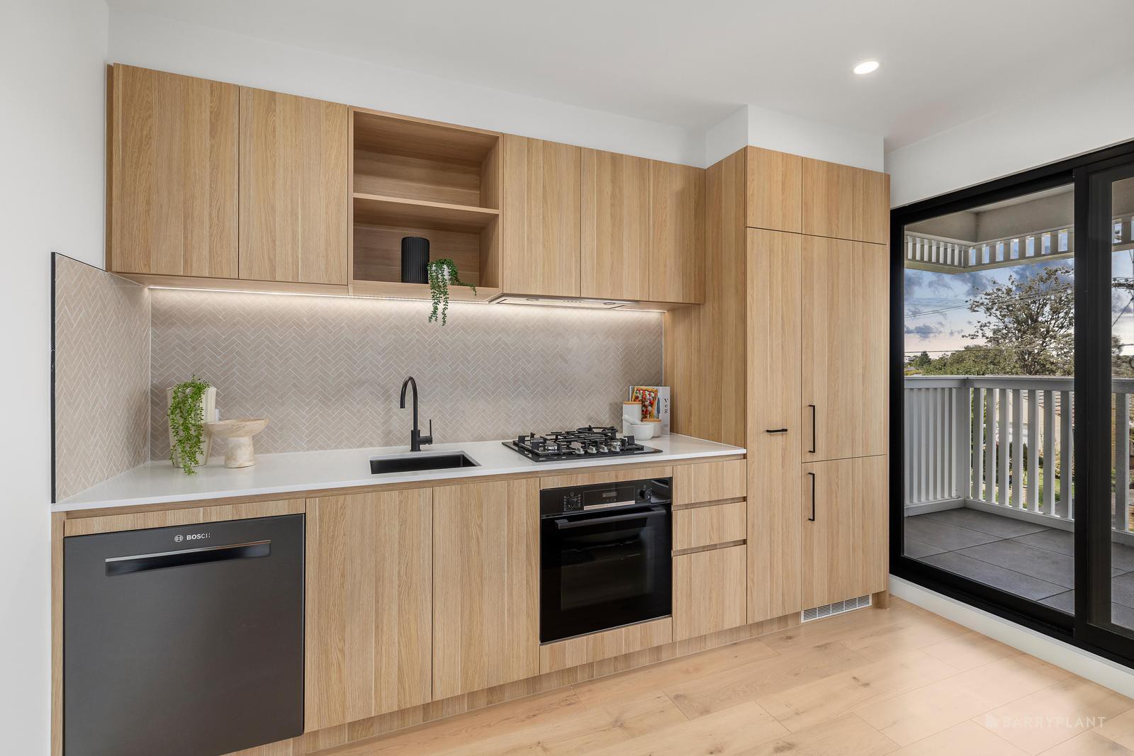 6/23 Carawatha Road, Doncaster, VIC 3108, Doncaster - Thumbnail 2