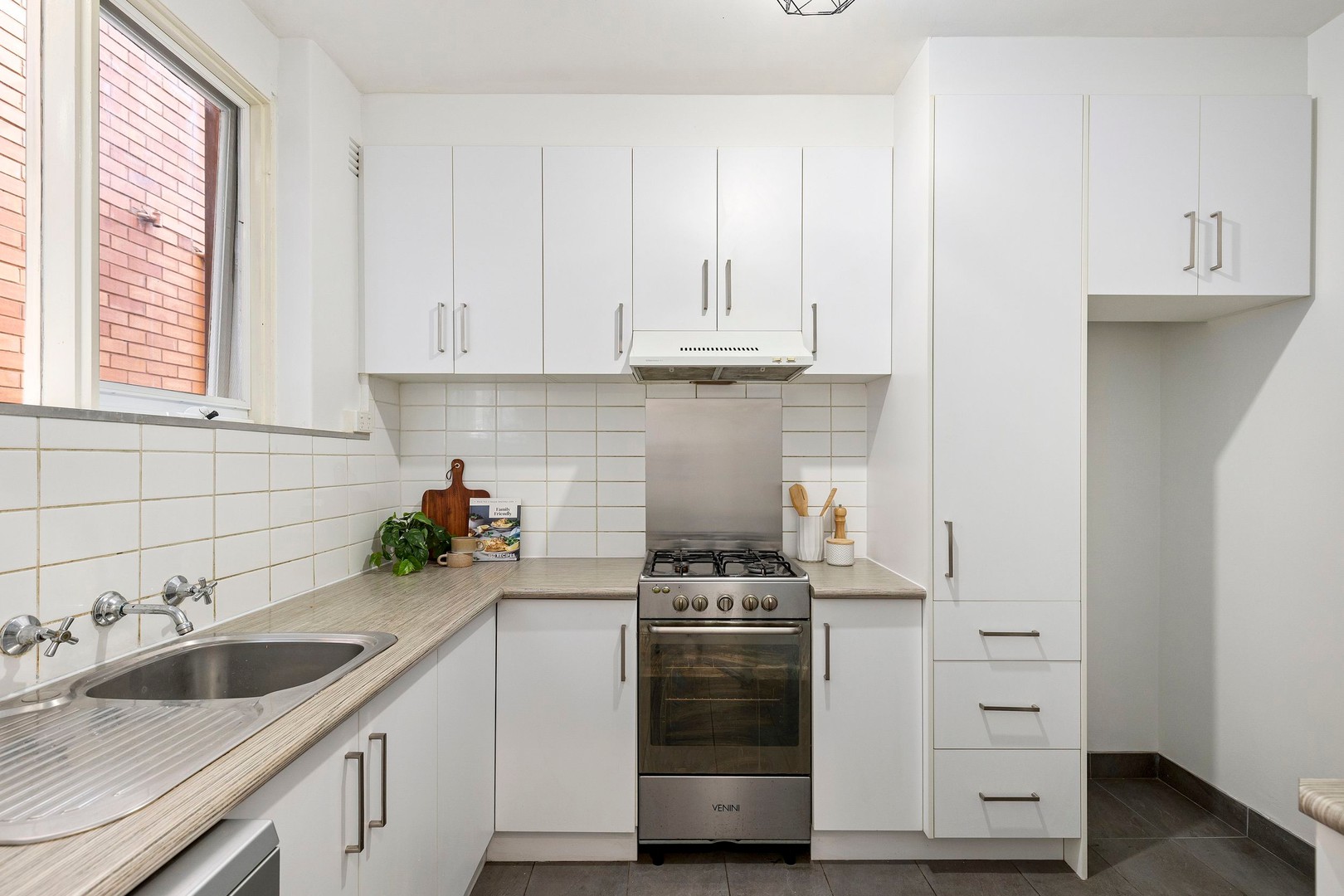6/23 Daisy Street, Essendon, VIC 3040, Essendon - Thumbnail 4