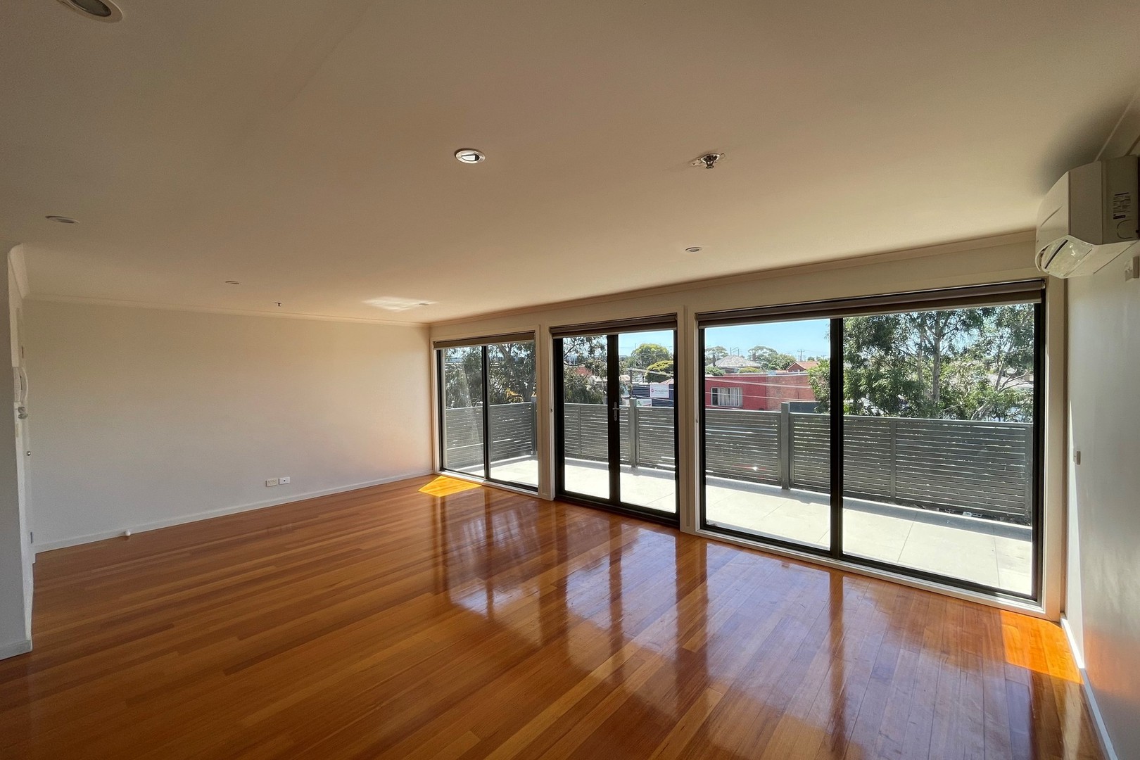 6/289-291 Broadway, Reservoir, VIC 3073, Reservoir - Thumbnail 4