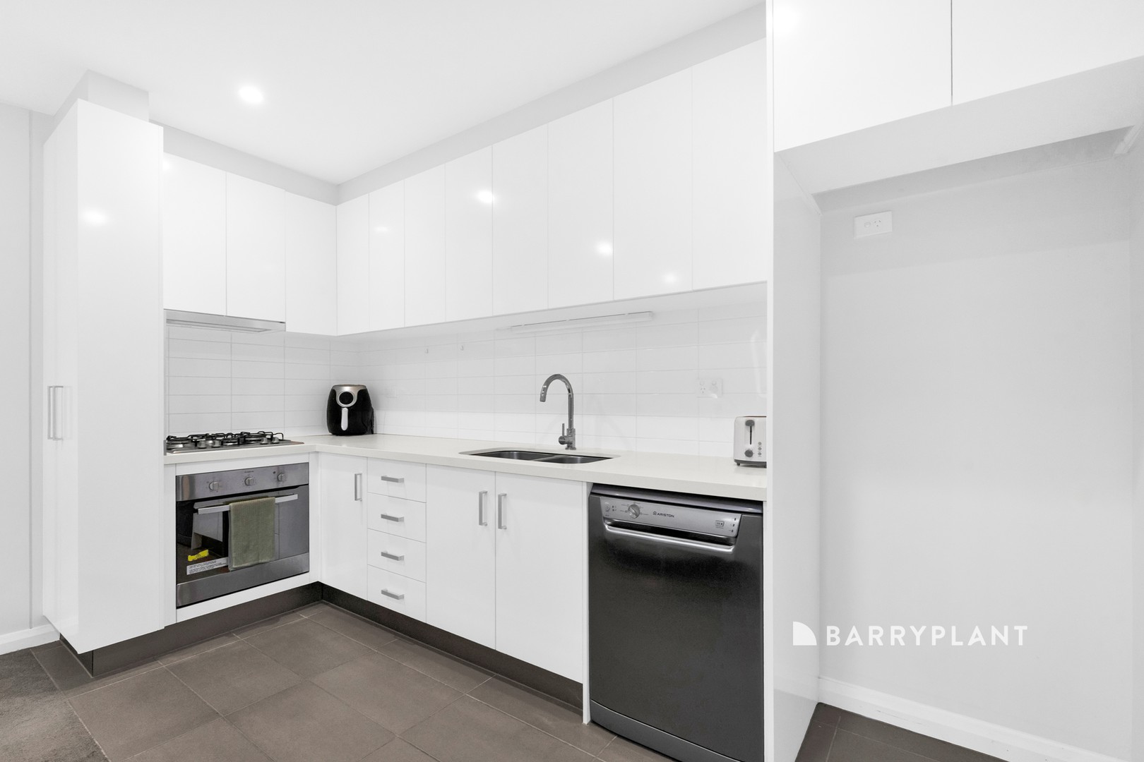 6/302 Golf Links Road, Narre Warren, VIC 3805, Narre Warren - Thumbnail 3