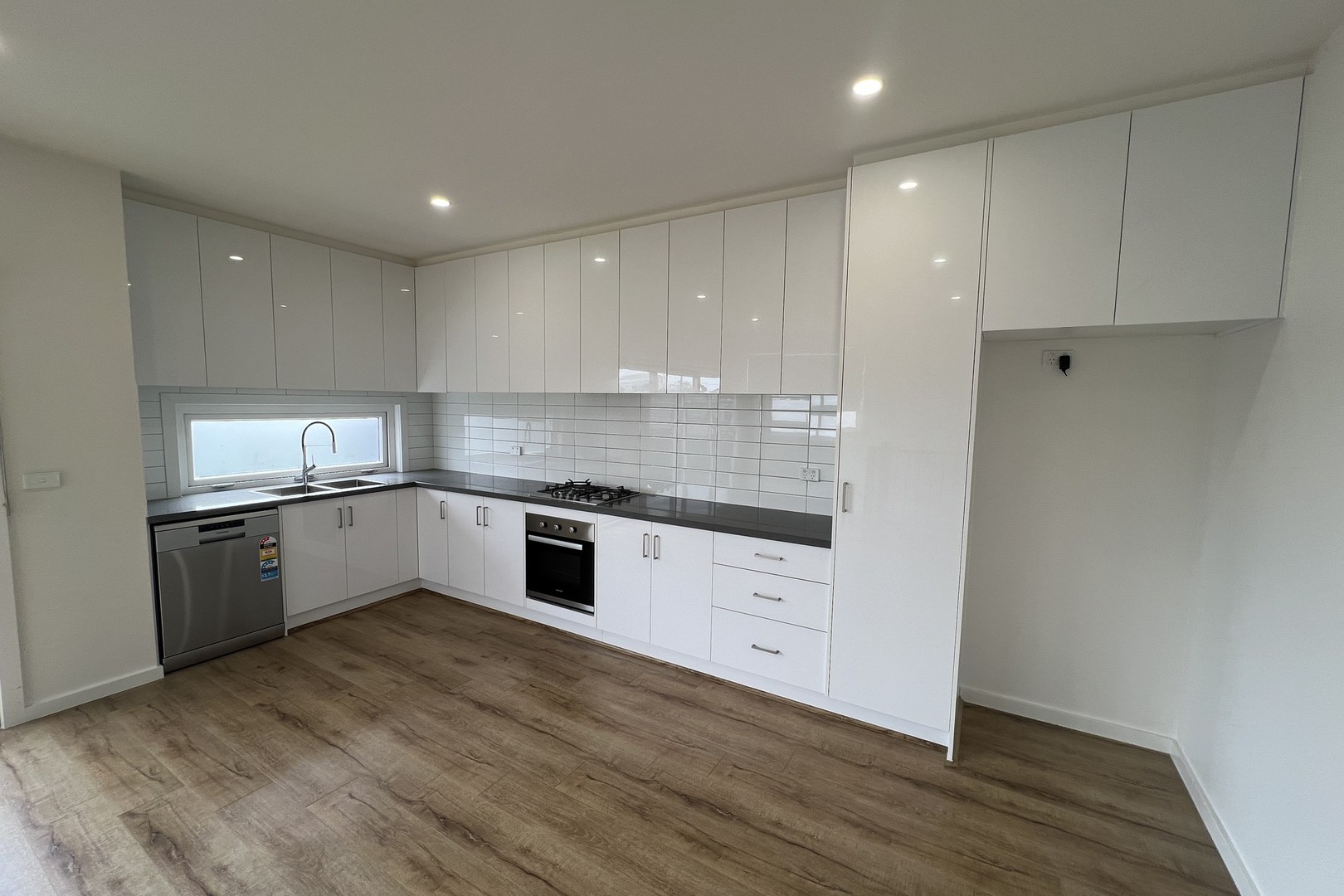 6/37 Pennell Avenue, St Albans, VIC 3021, St Albans - Thumbnail 4