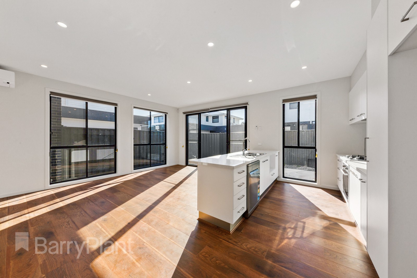 6/42 Trickey Avenue, Sydenham, VIC 3037, Sydenham - Thumbnail 2