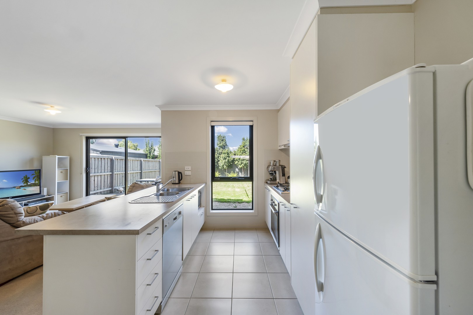 6/6-12 Highwood Drive, Hillside, VIC 3037, Hillside - Thumbnail 3