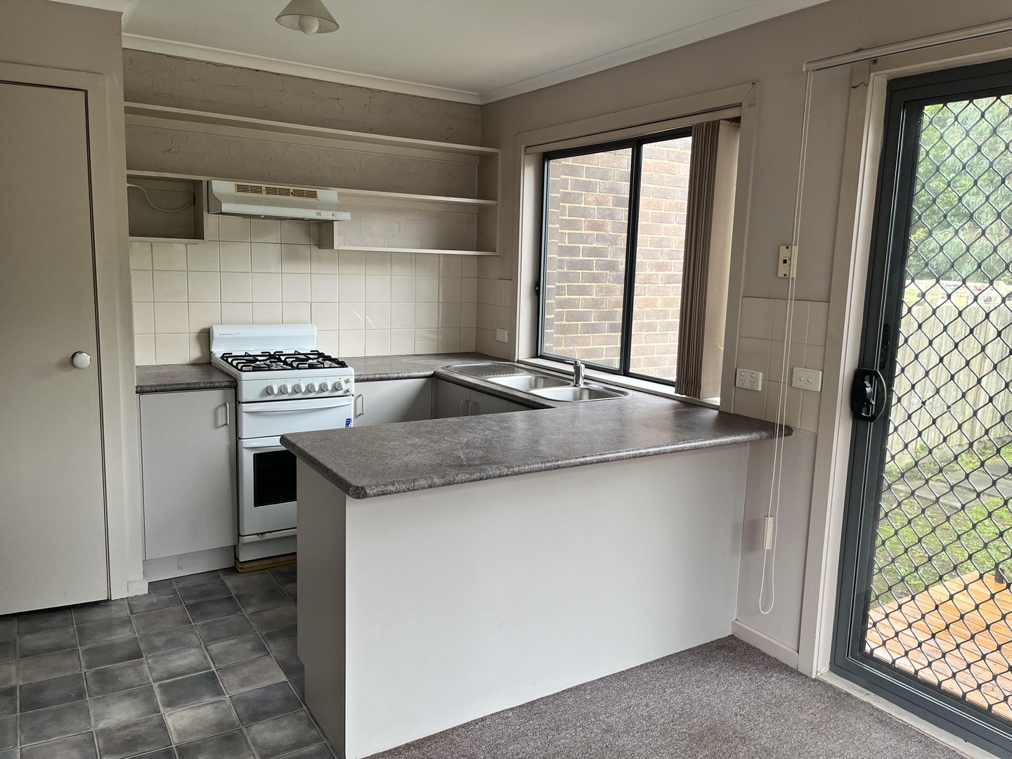 6/8-9 Holmes CourtBayswater North, vic 3153  - Leased, Bayswater North - Thumbnail 5
